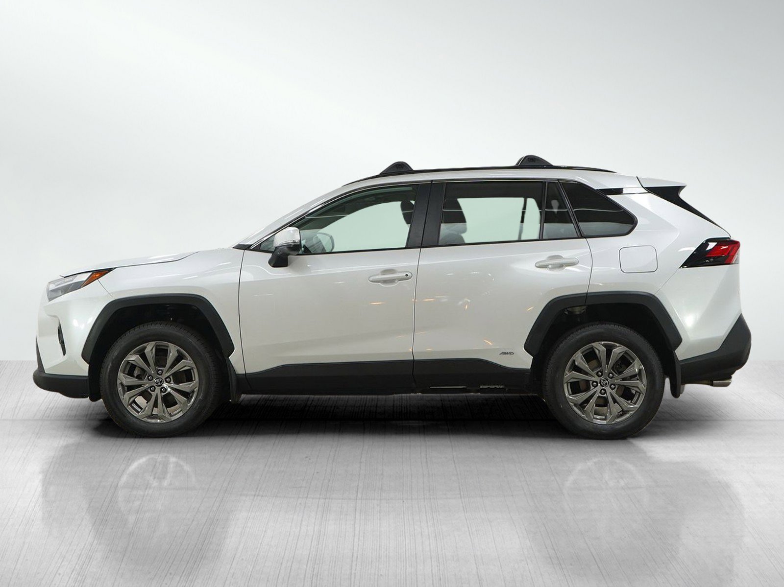 Used 2024 Toyota RAV4 XLE Premium with VIN 4T3B6RFV5RU146322 for sale in South Saint Paul, Minnesota