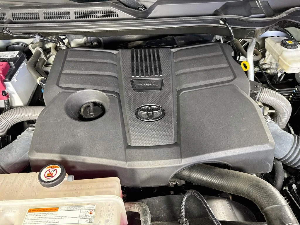 Used 2022  Toyota SR5 image 39