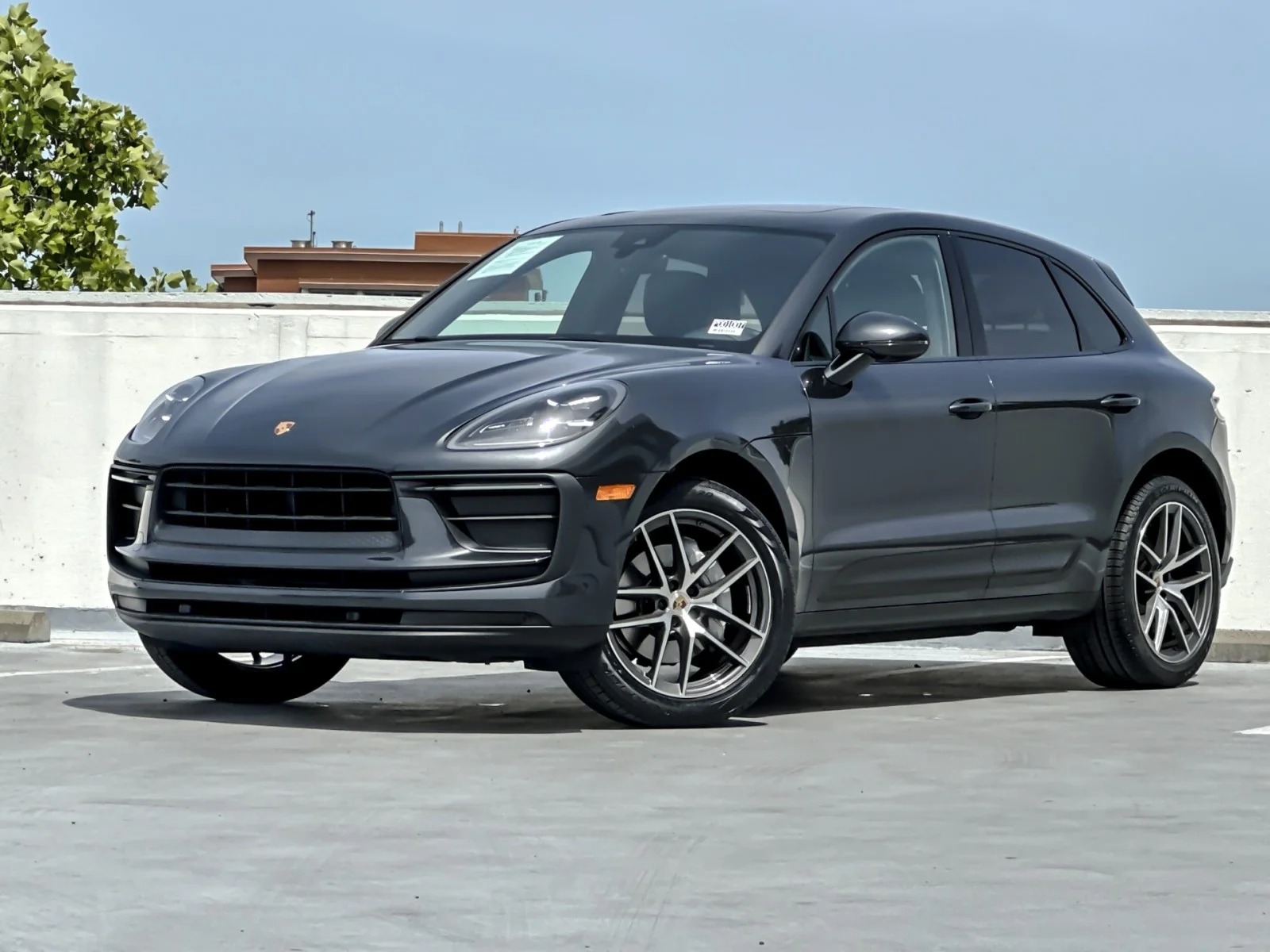2022 Porsche Macan Base