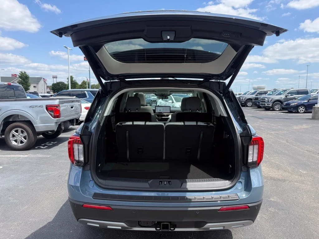 New 2026 Vapor Blue Metallic Ford Active image 45