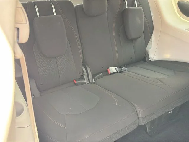 Used 2020 White Chrysler Touring image 37
