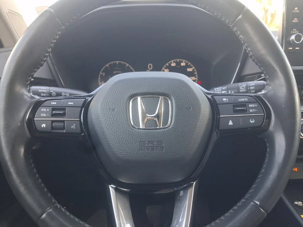 Used 2025 Red Honda EX-L image 31
