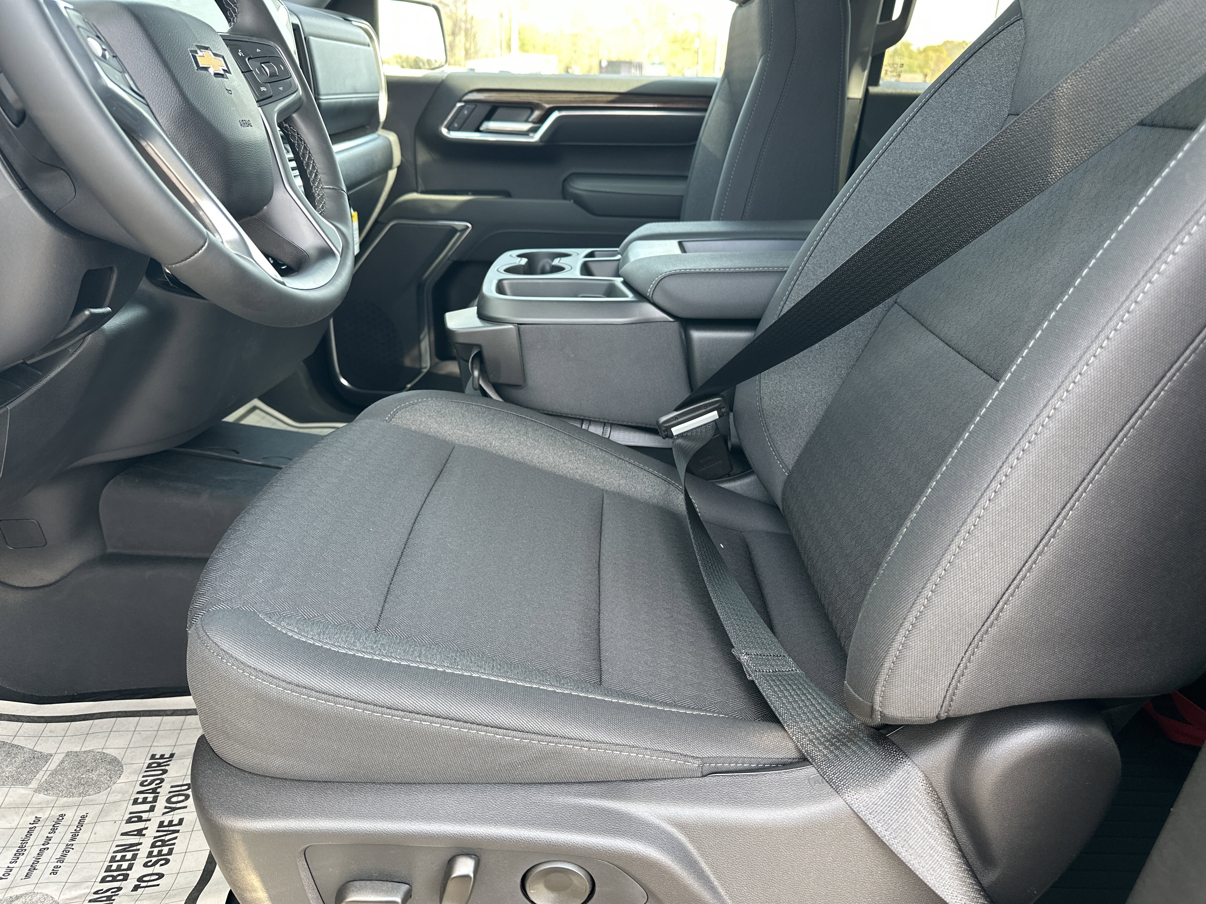 2026 Chevrolet Silverado 1500 LT - Photo 9
