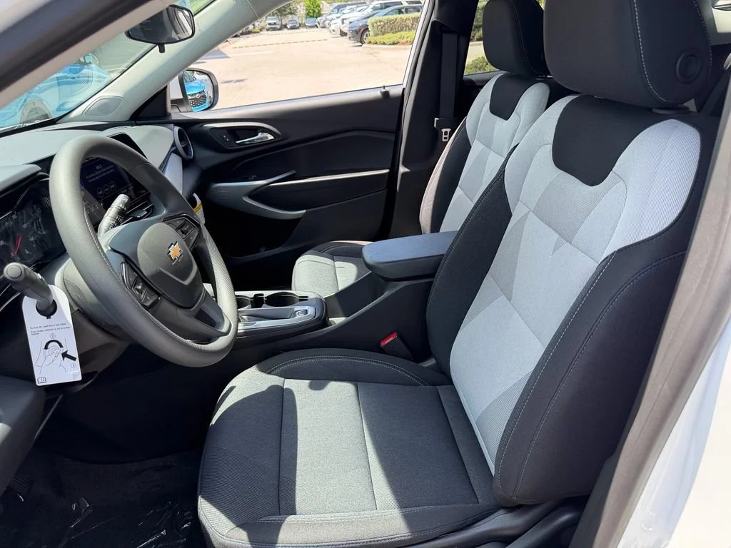 2026 Chevrolet Trax LS - Photo 10