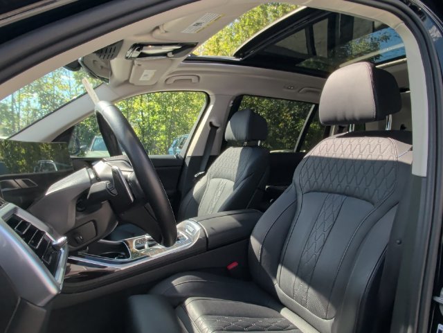 2025 BMW X7 40i - Photo 28