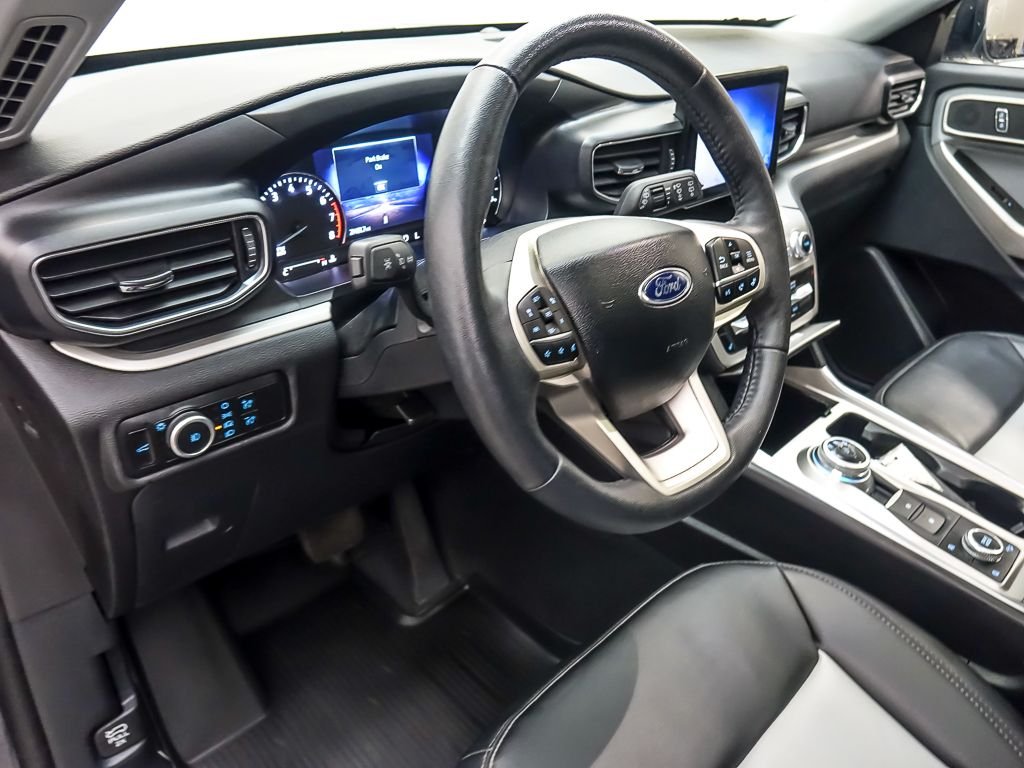 Used 2023 Blue Metallic Ford XLT image 11