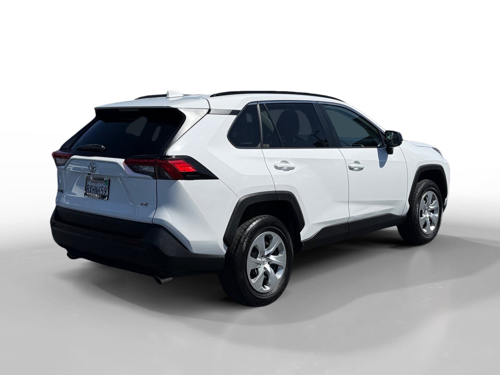 Used 2021 Super White Toyota LE image 5