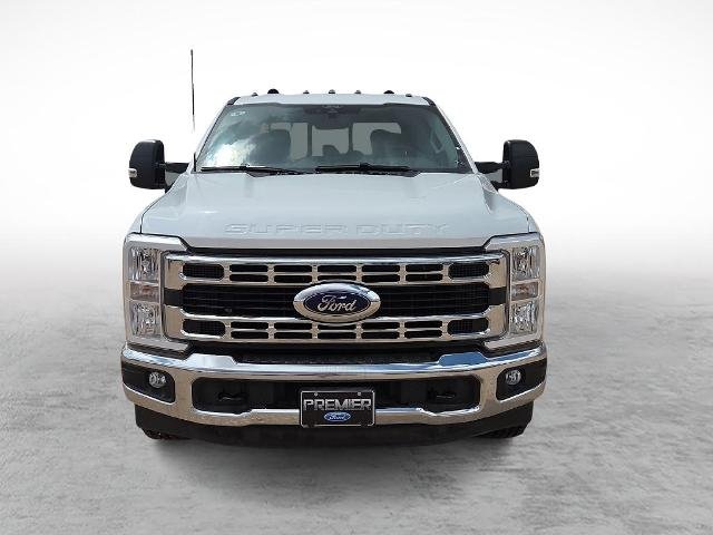 New 2025 Oxford White Ford F-350® XL image 28