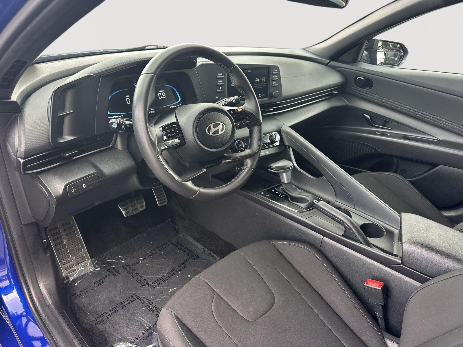 Used 2025 Intense Blue Hyundai SEL Sport image 9