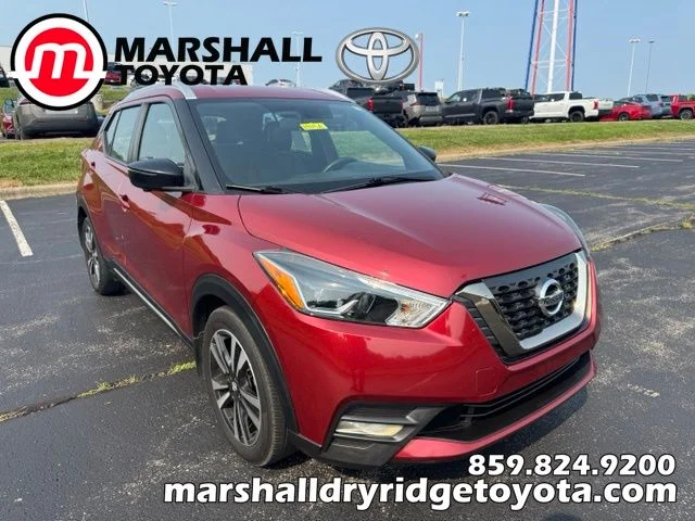 Used 2019 Red Nissan SR image 1