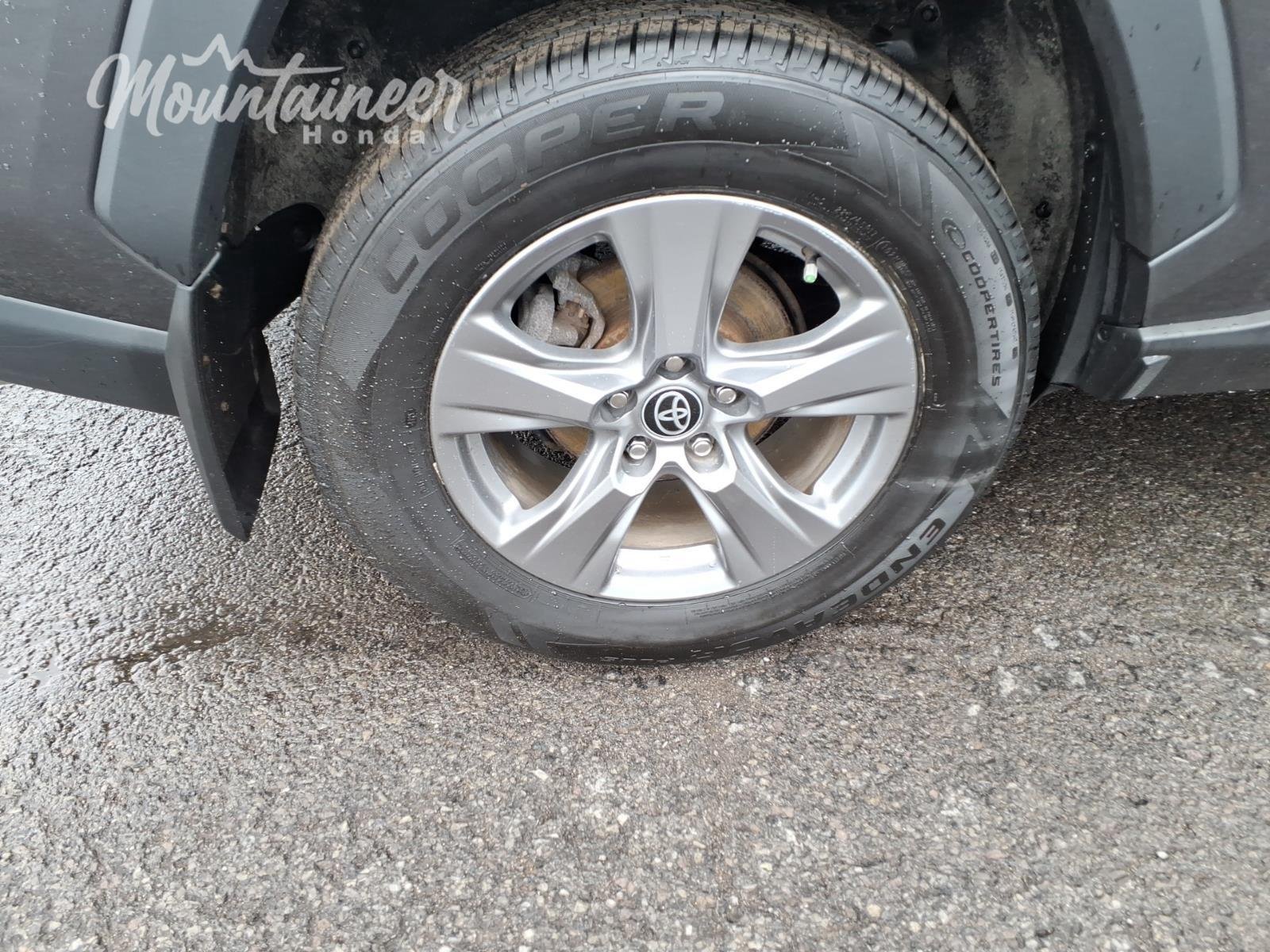 Used 2022 Magnetic Gray Metallic TOYOTA  image 24