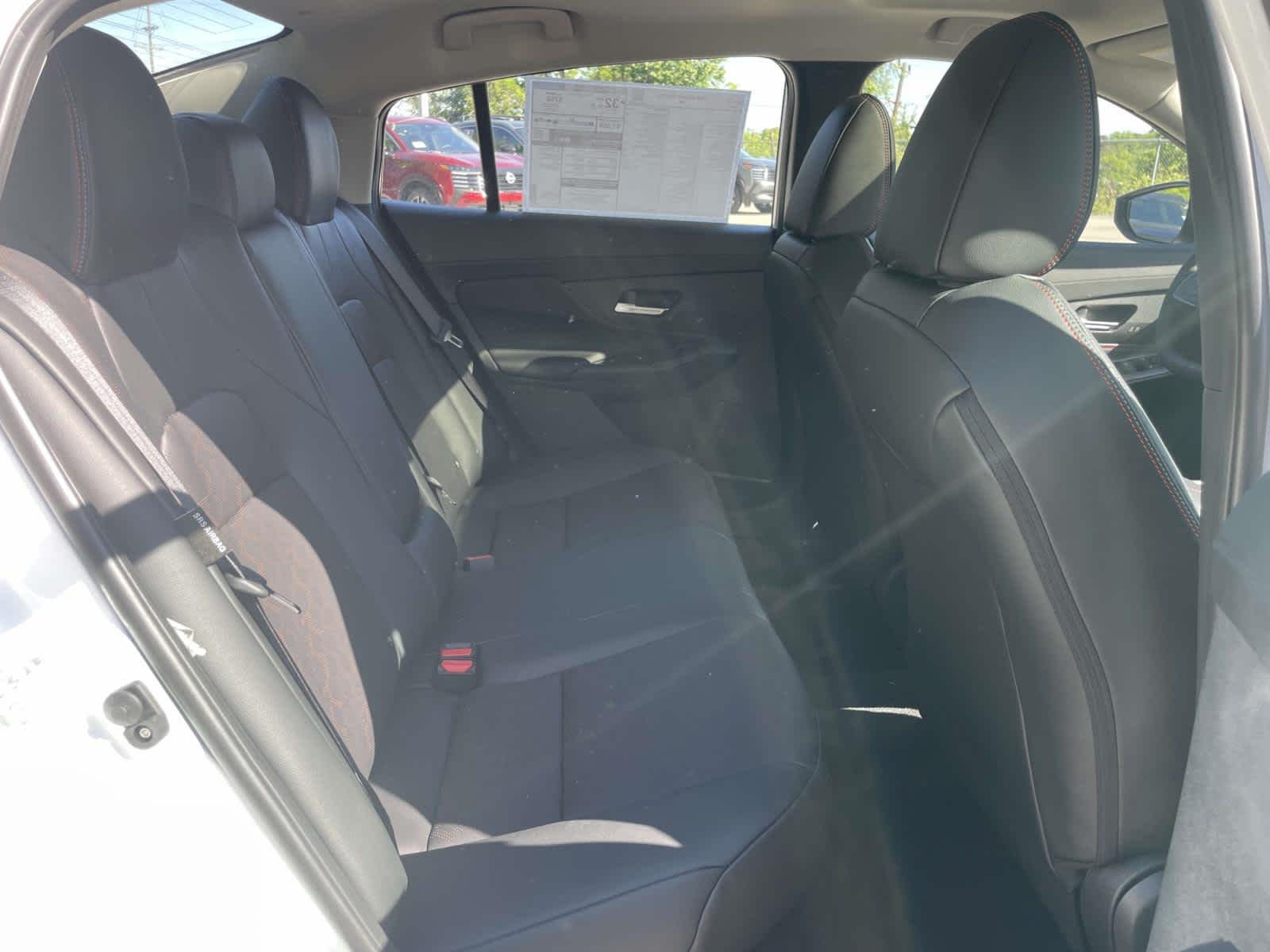 New 2026 Aspen White Tricoat/Super Black Nissan SR image 20