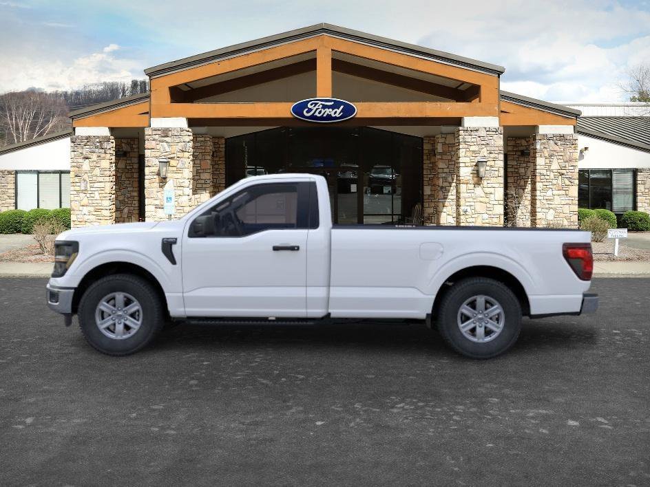 New 2026 Oxford White Ford XL image 3