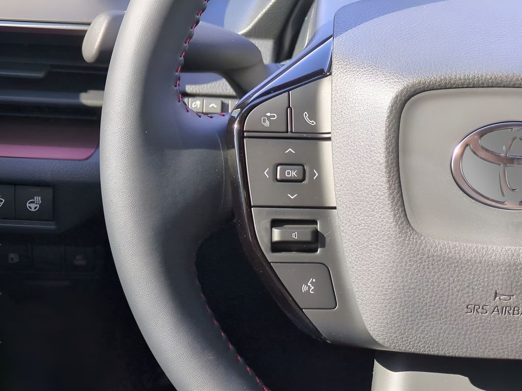 New 2026 Wind Chill Pearl <sup>1</sup> Toyota  SE image 23