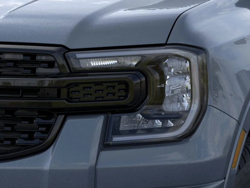 New 2025 Azure Gray Metallic Tri-coat Ford XLT image 18