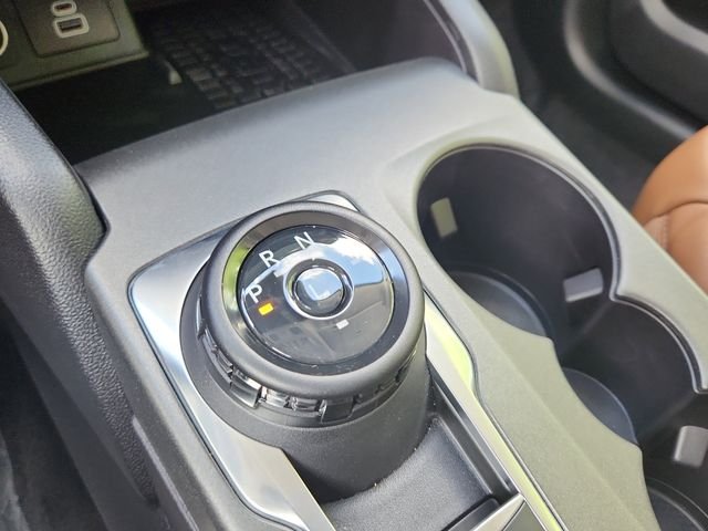 New 2025 Ruby Red Metallic Tinted Clearcoat Ford Outer Banks® image 18