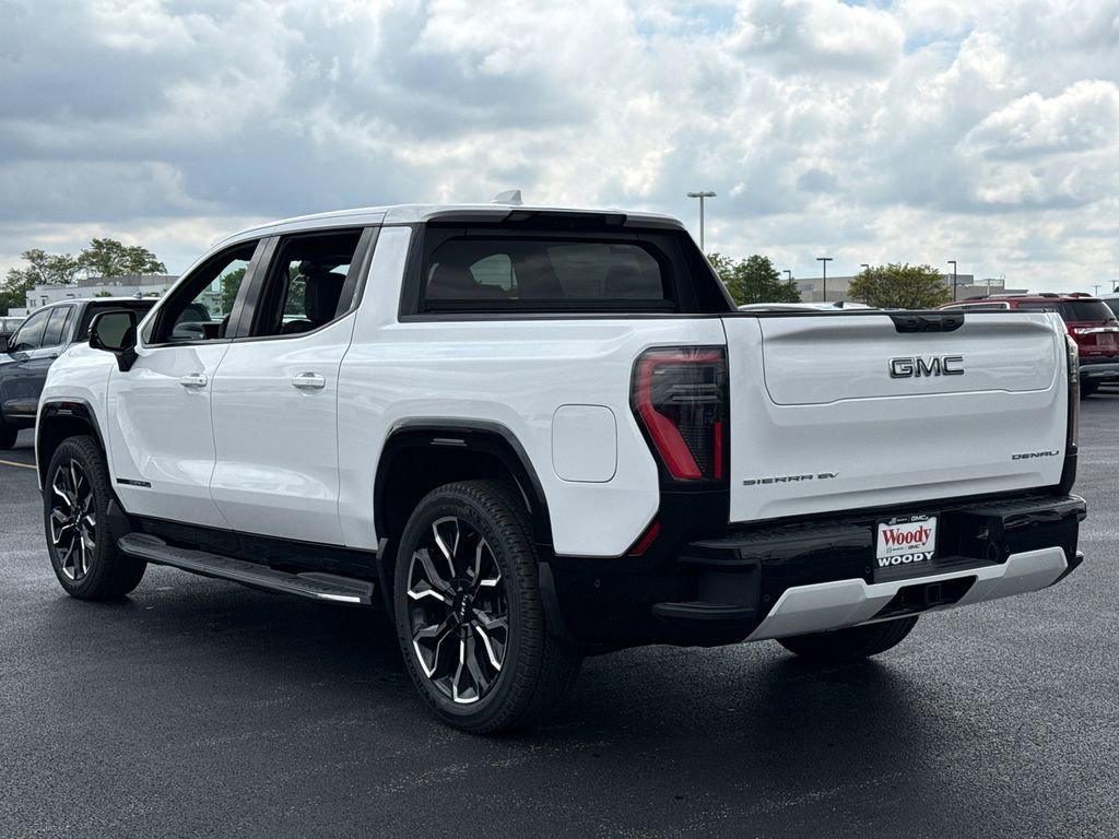 2025 GMC Sierra EV Denali - Photo 8