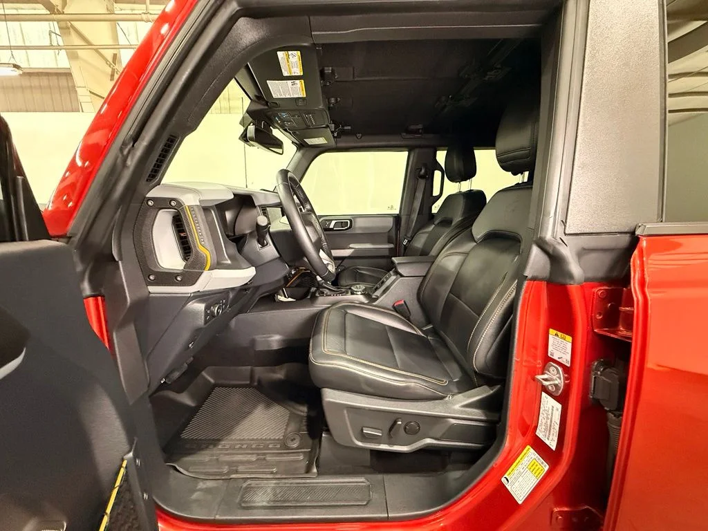 Used 2022 Red Ford Badlands image 17