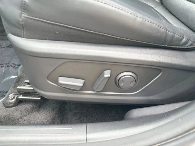 Used 2024 Silver Hyundai XRT image 16