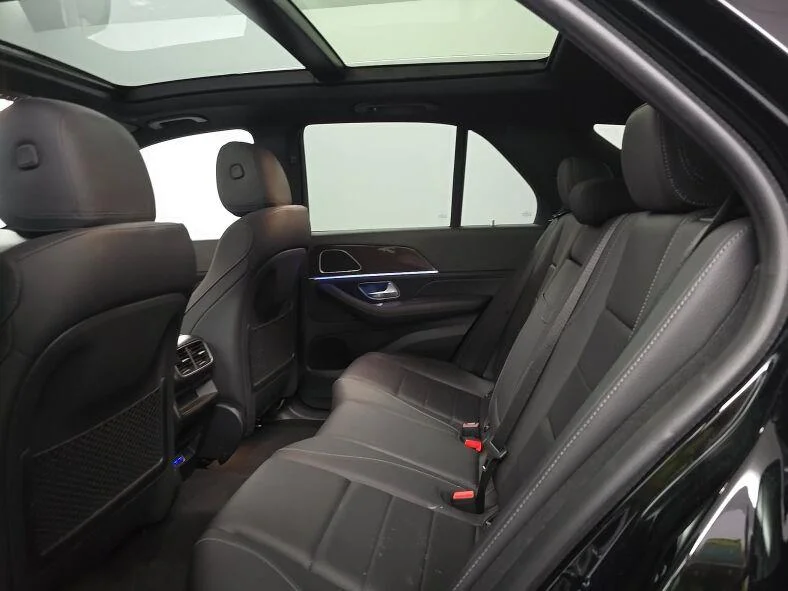 Used 2025  Mercedes-Benz GLE 450e image 9
