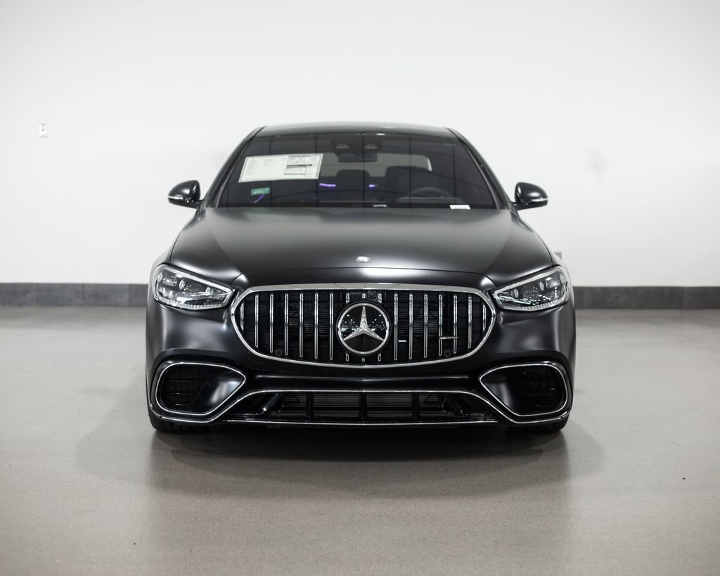 New 2026 MANUFAKTUR Night Black Magno Mercedes-Benz S 63 E AMG® image 2