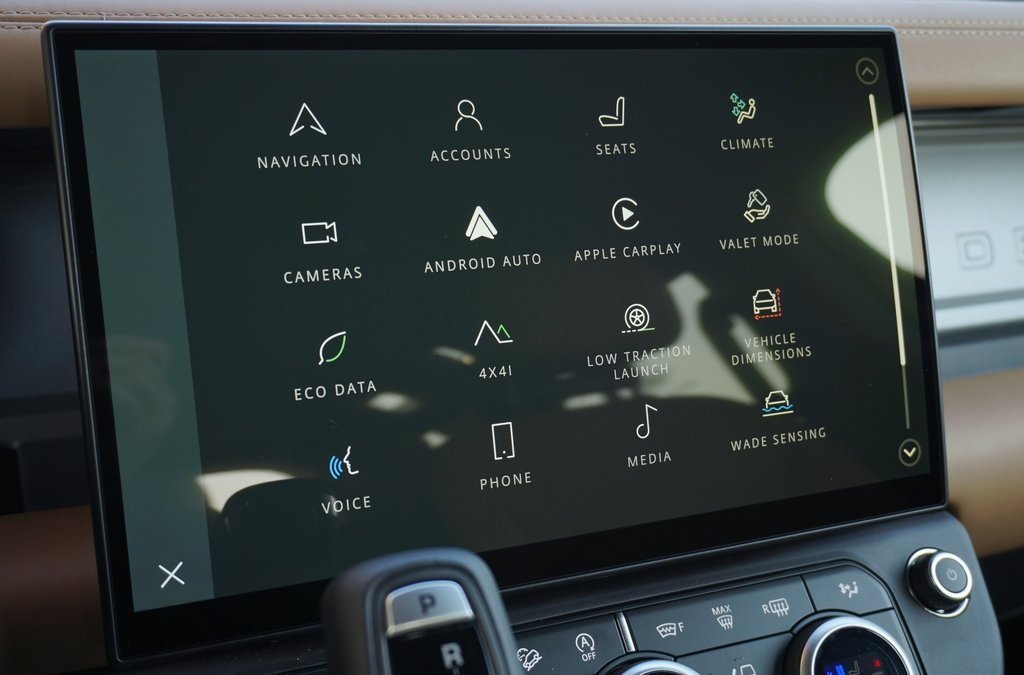 2026 LAND ROVER DEFENDER - Image 23