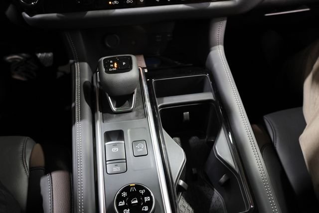 New 2026 Black Nissan Platinum image 27