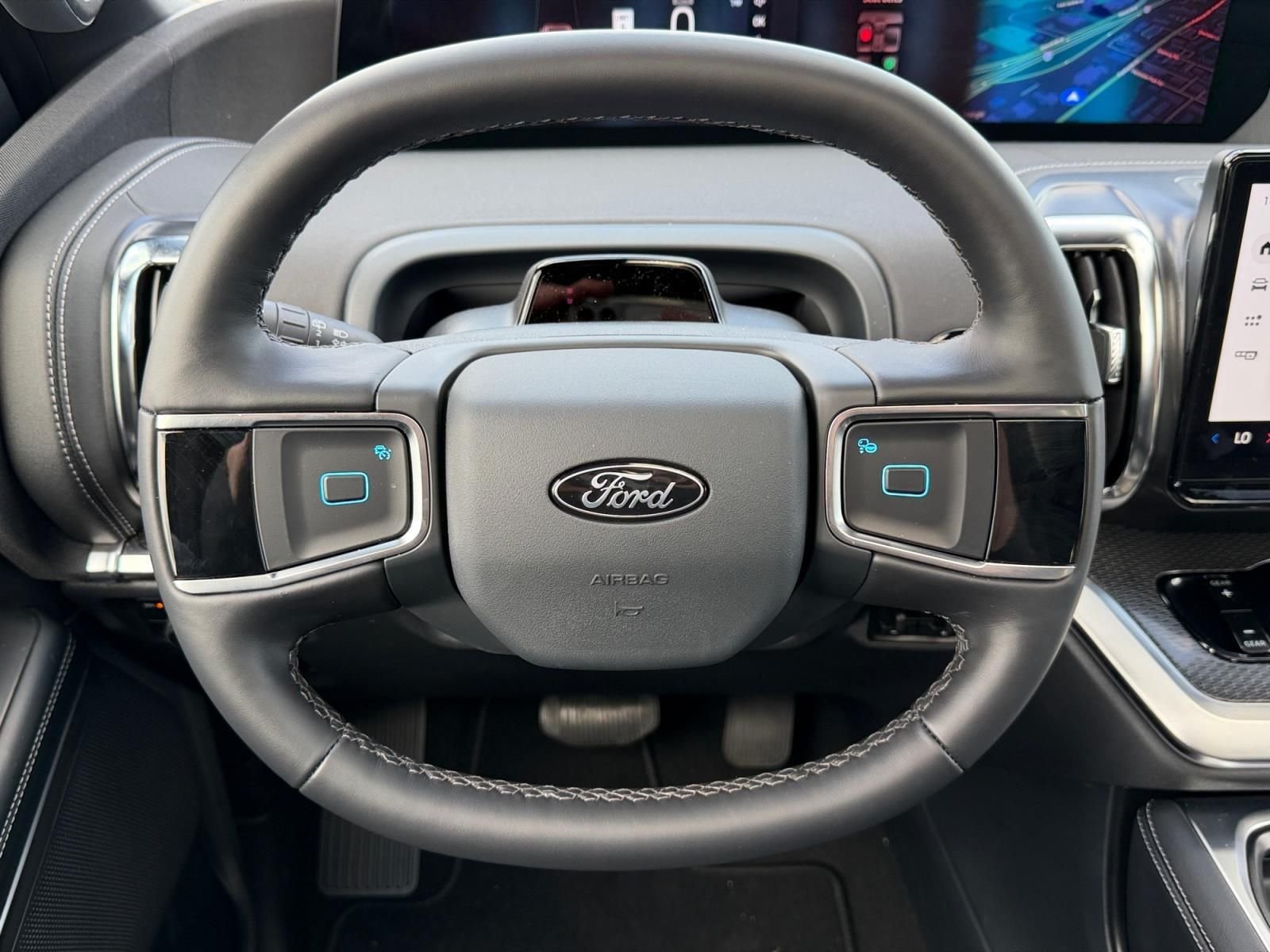 New 2026 Gray Ford Platinum image 18