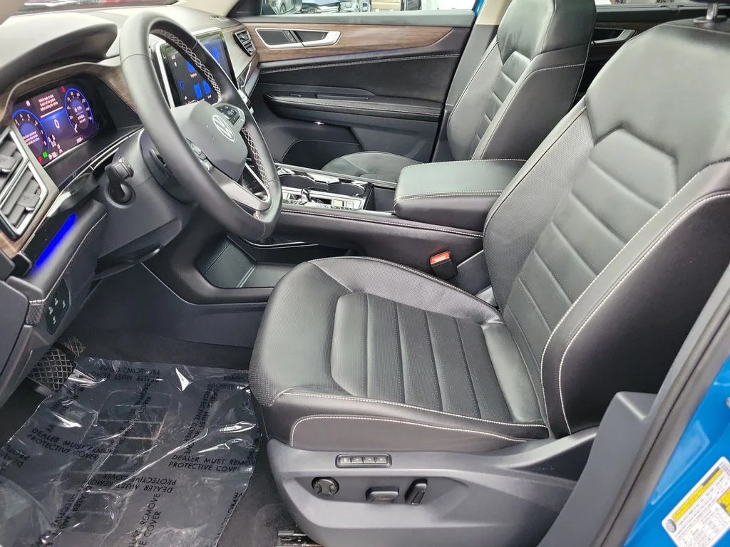 Used 2025 Blue Volkswagen 2.0T SEL image 20