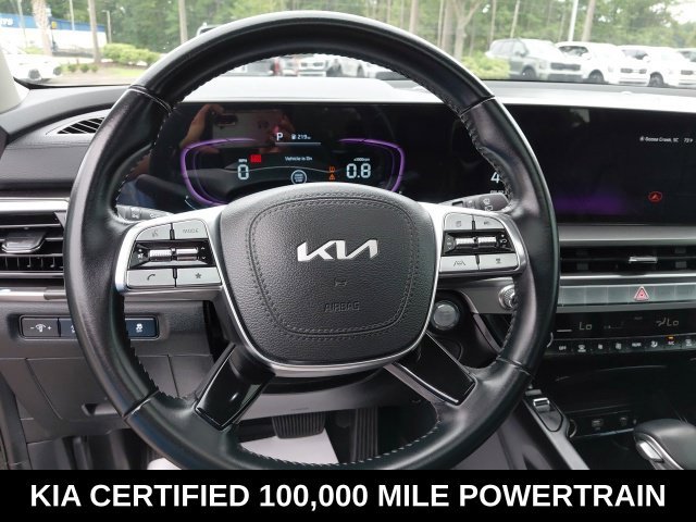 Used 2025 Black Kia S image 11
