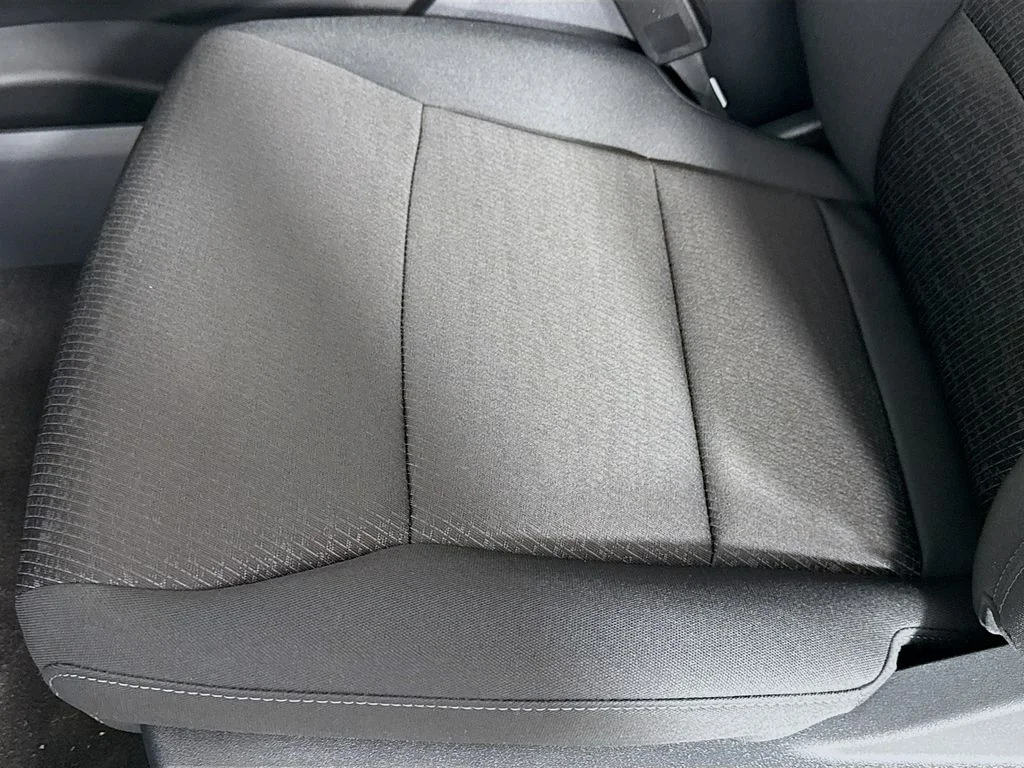 New 2026 Carbonized Gray Metallic Ford XLT image 19