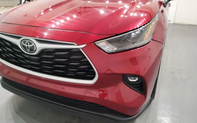Used 2023 Red Toyota XLE image 9