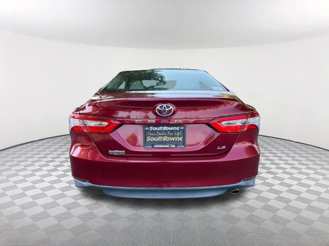 Used 2018 Red Toyota LE image 6