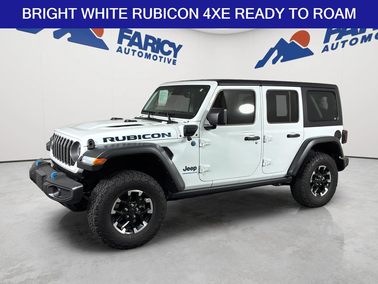 Used 2025 Bright White Clearcoat Jeep Rubicon image 1