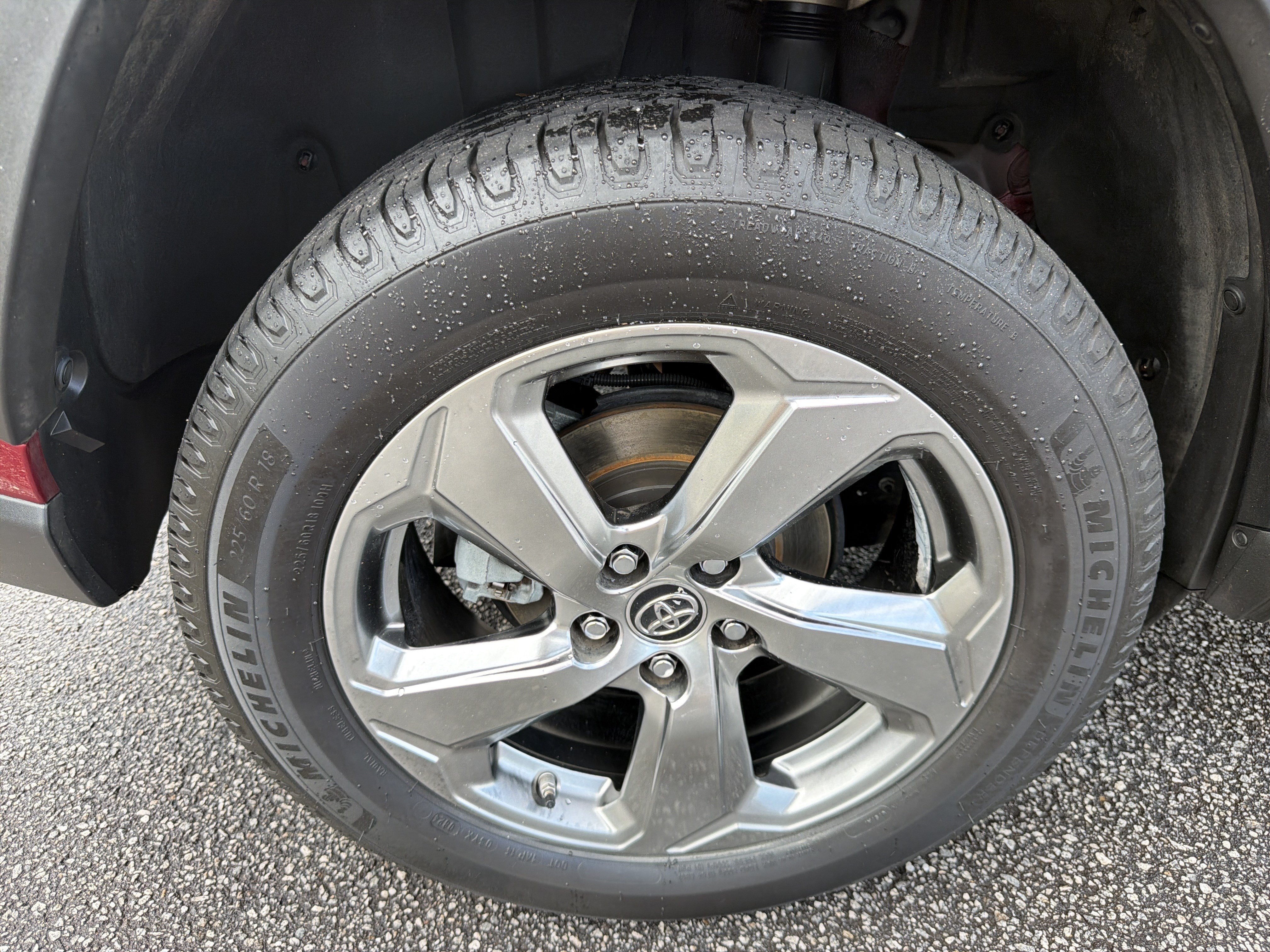Used 2019 Pearl Toyota Limited image 28