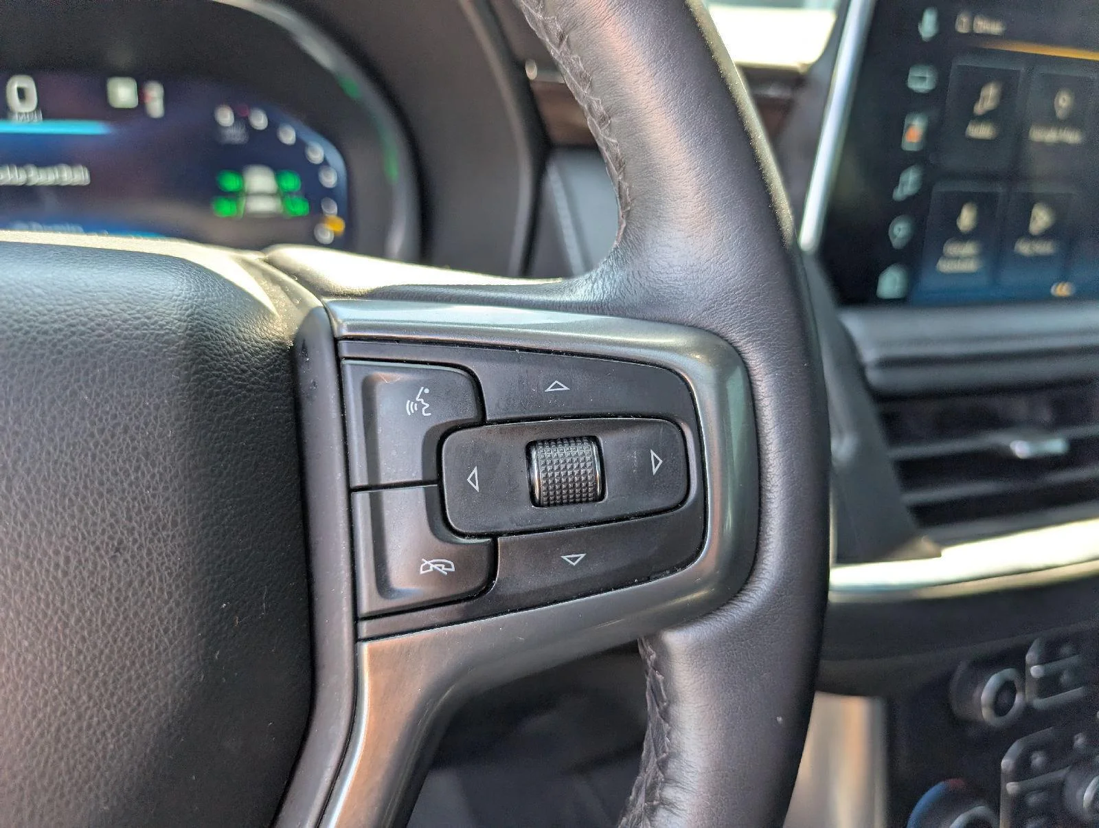 Used 2023 Sterling Gray Metallic Chevrolet Z71 image 14