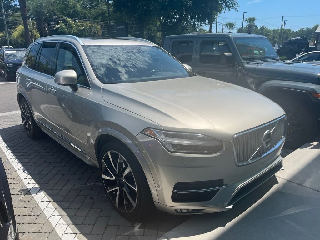 Used 2018  Volvo T6 Inscription image 3