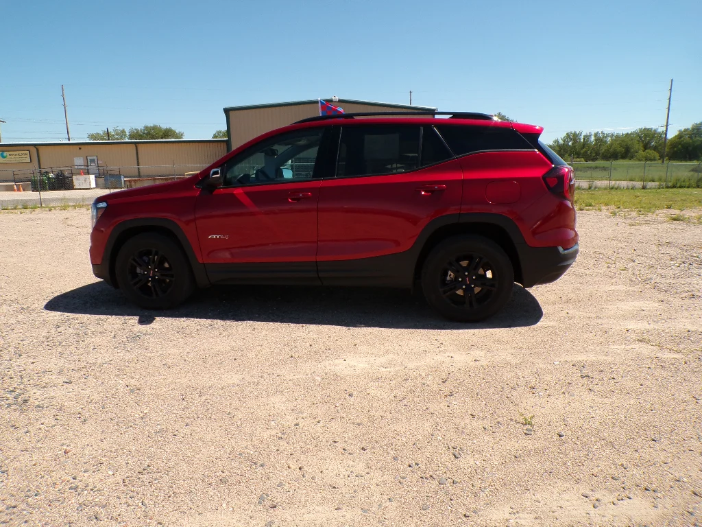 Used 2023 Volcanic Red Tintcoat GMC AT4 image 32