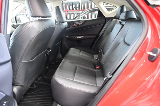 2022 Lexus NX 350 - Photo 13