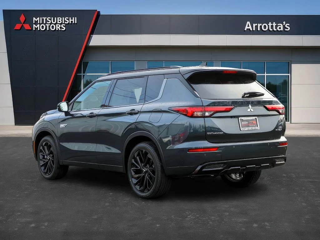 New 2025 Black Mitsubishi SEL image 5