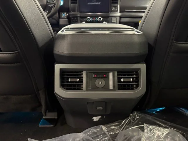 New 2026 Oxford White Ford F-350® Lariat® image 18