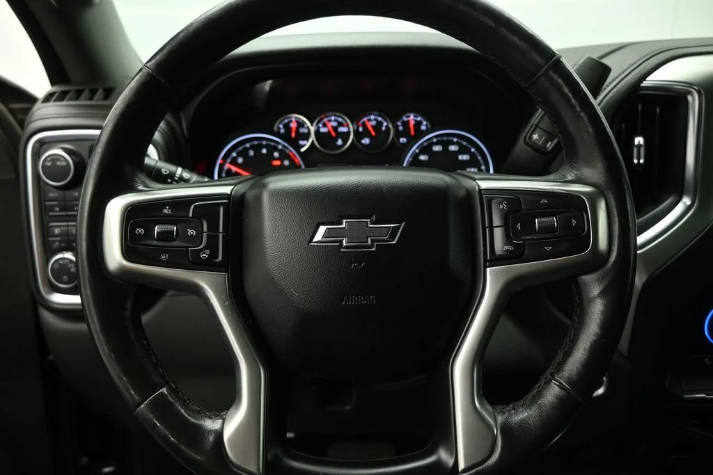 Used 2020 Blue Chevrolet LT Trail Boss image 12