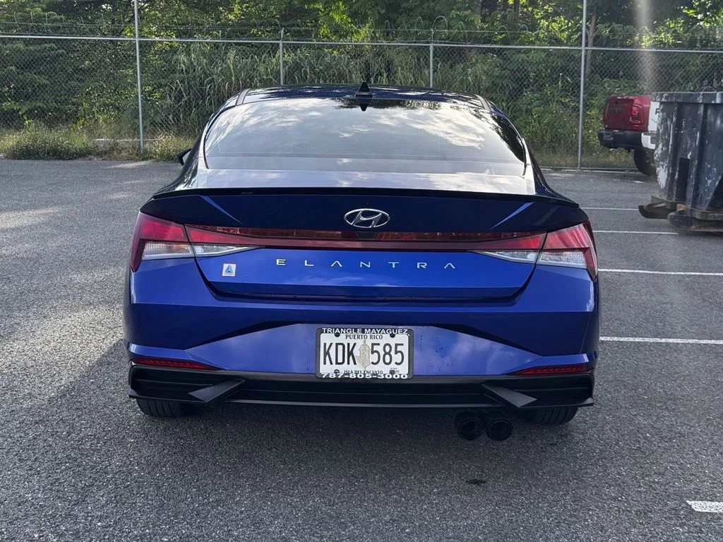 Used 2023  Hyundai SE image 10