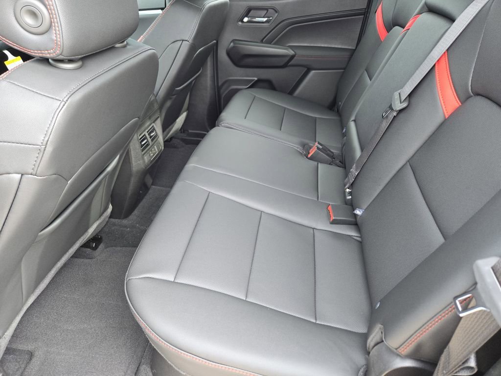 2026 Chevrolet Colorado Z71 - Photo 15