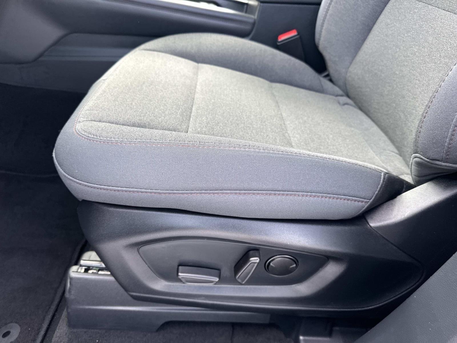Used 2025 Agate Black Ford Active image 16