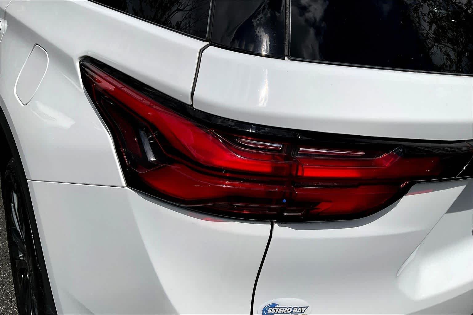 Used 2023 Summit White Chevrolet RS image 29