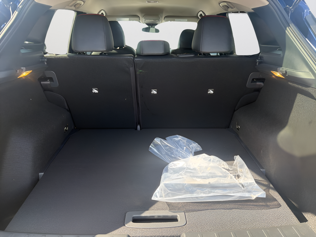 2026 Nissan KICKS SR - Photo 10