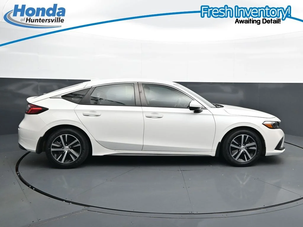 Used 2024 Platinum White Pearl Honda 2.0L LX image 11