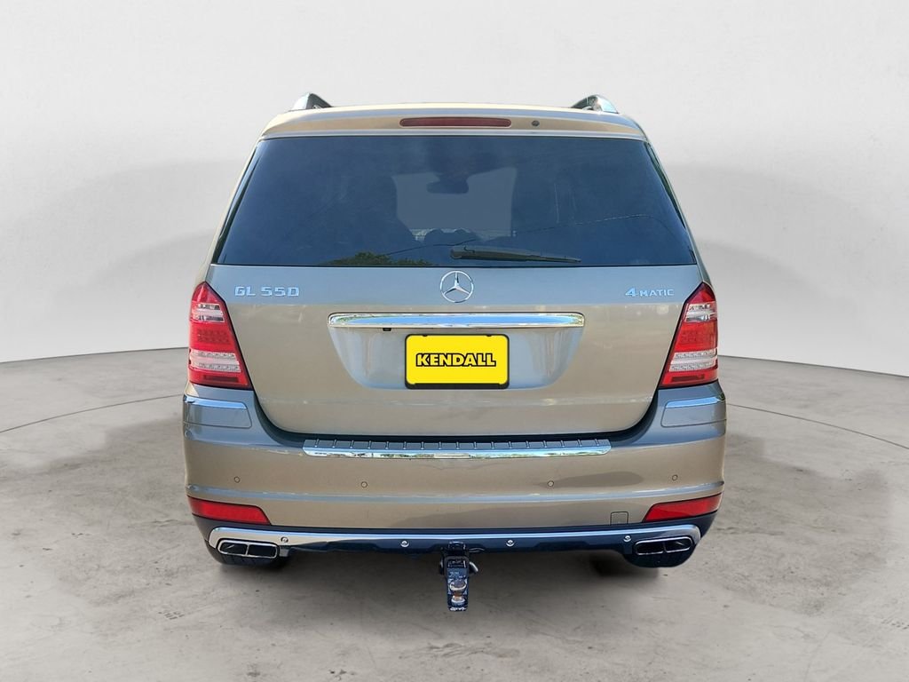 Used 2010 Beige Mercedes-Benz GL 550 image 4
