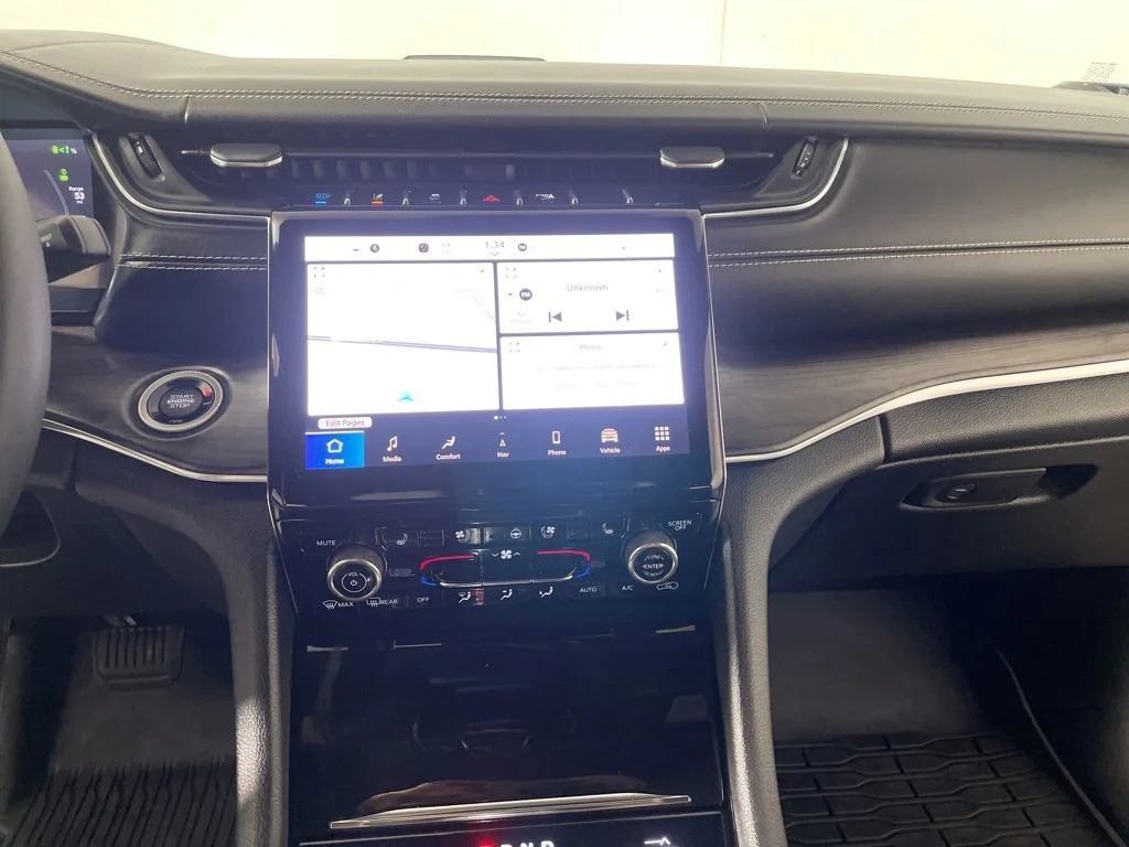 Used 2022 Gray Metallic Jeep Overland 4xe image 15